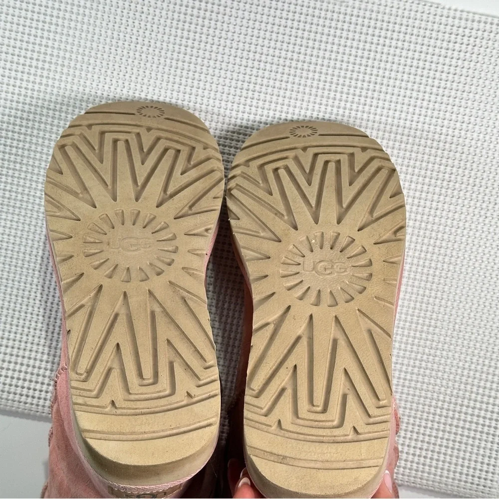 UGG Authentic Classic Short Winter Boots Pink Size 9